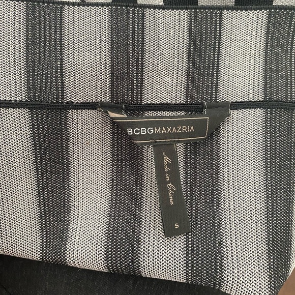 Grey& Black Striped BCBG ‘Scarlet’ Body-con mini skirt/Sz Small/NWOT - Picture 4 of 6